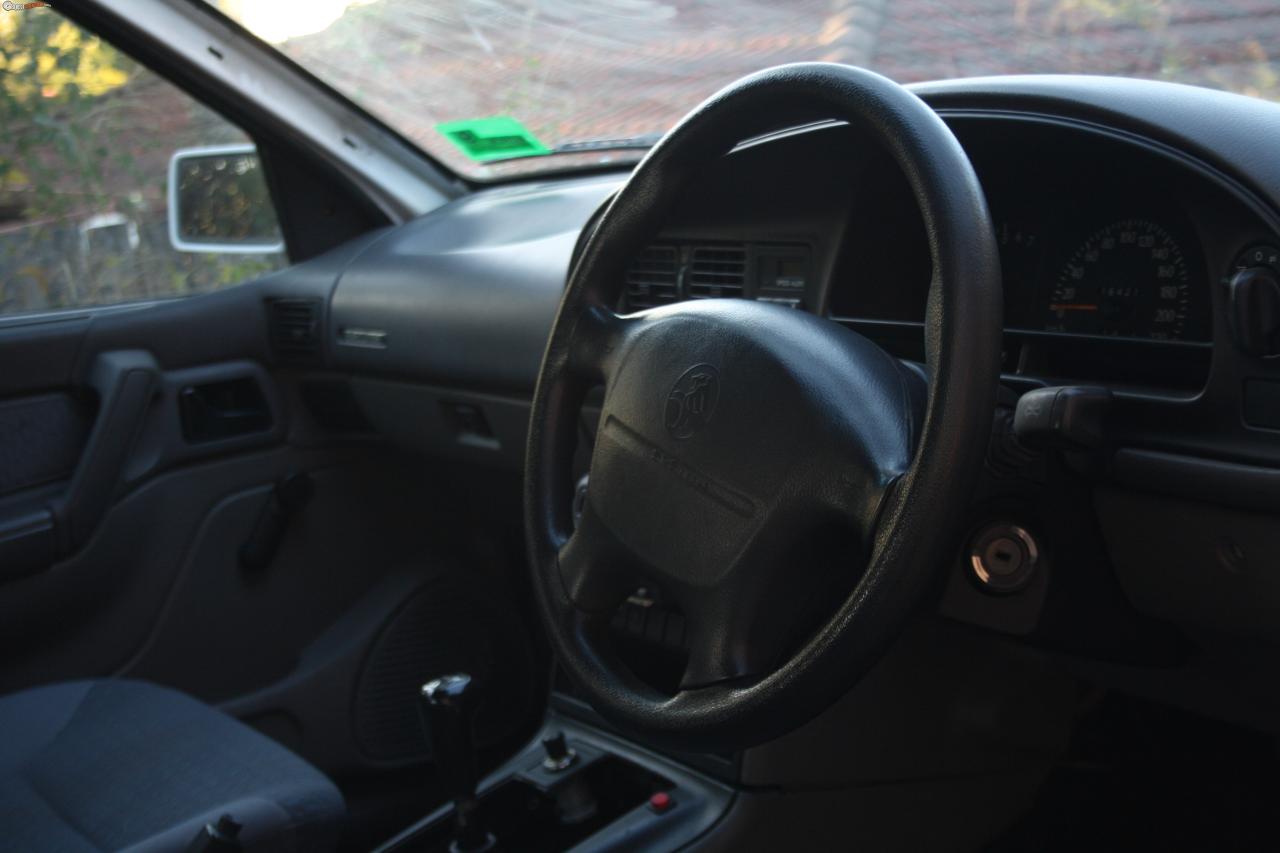 1991 Holden Commodore Vr