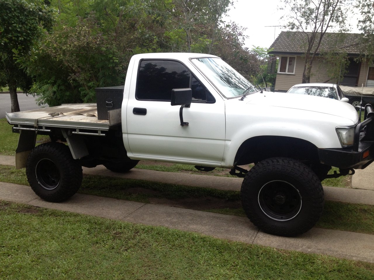 1995 Toyota Hilux (4x4) Ln106r