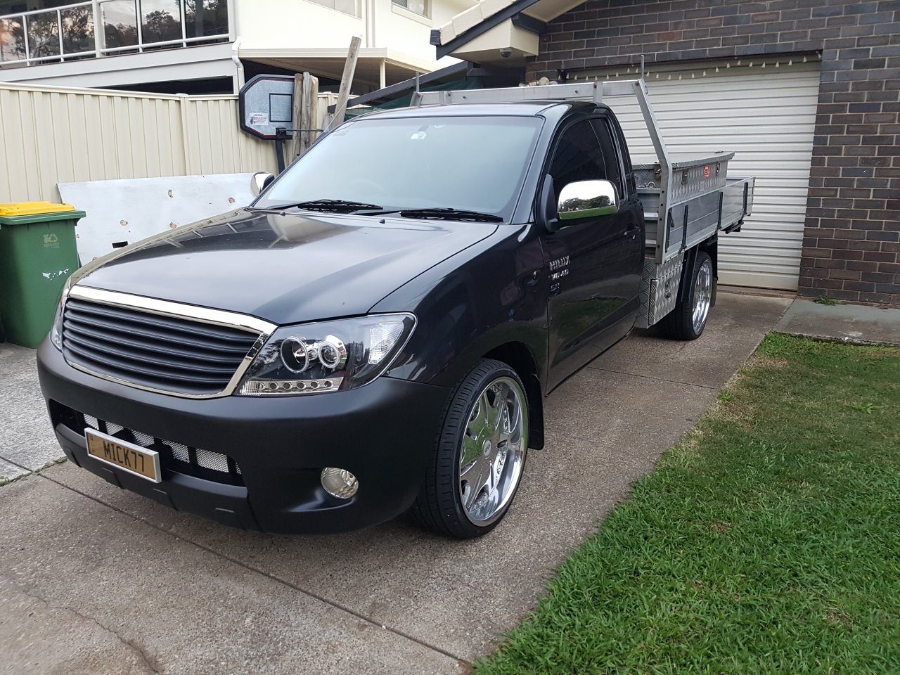 2005 Toyota Hilux