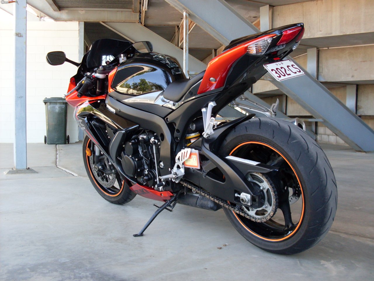 Suzuki GSX R 750 k8