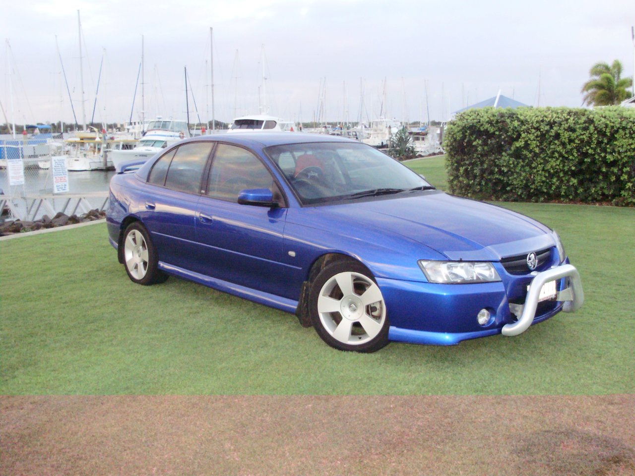 Charliebrown069's Holden