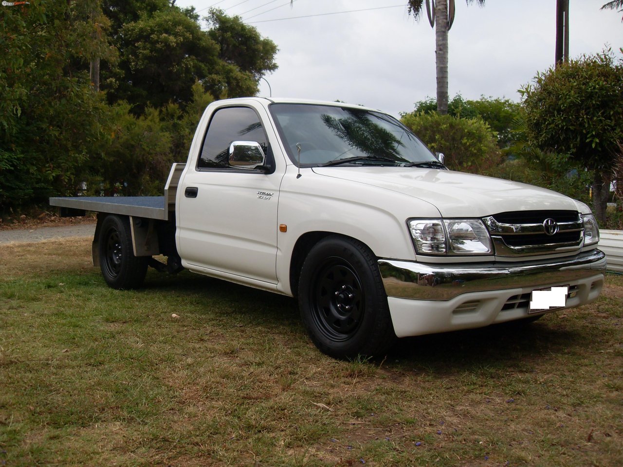 2004 Toyota Hilux Rzn149r