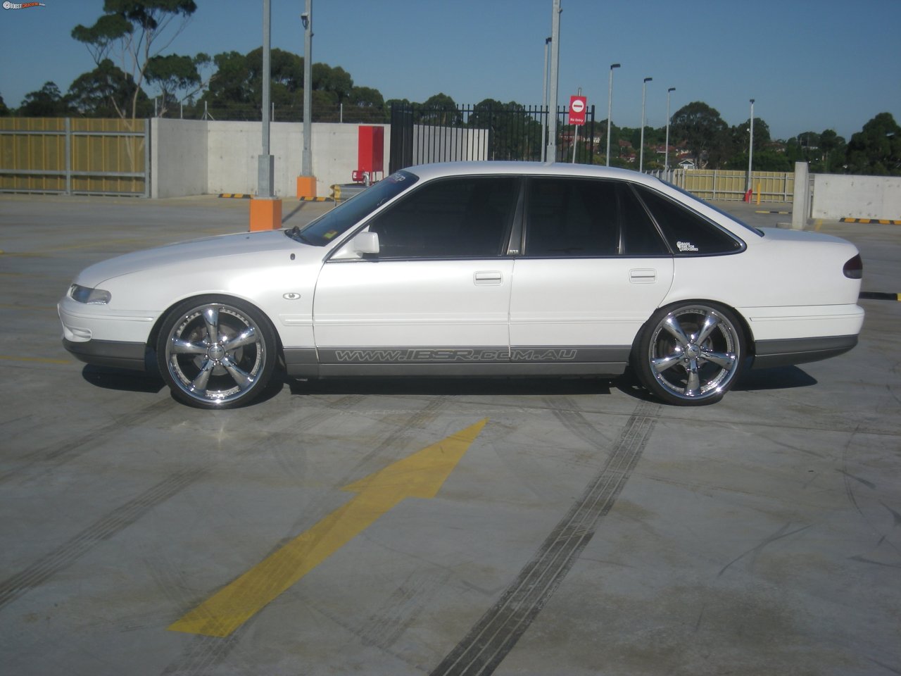 1996 Holden Calais Pearl White Vs Calais
