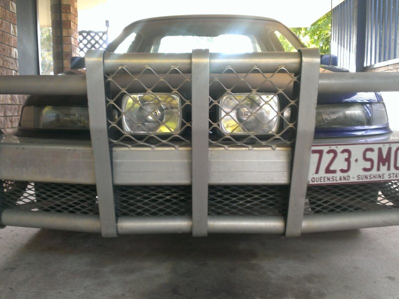 Vz commodore shop 5 post bullbar