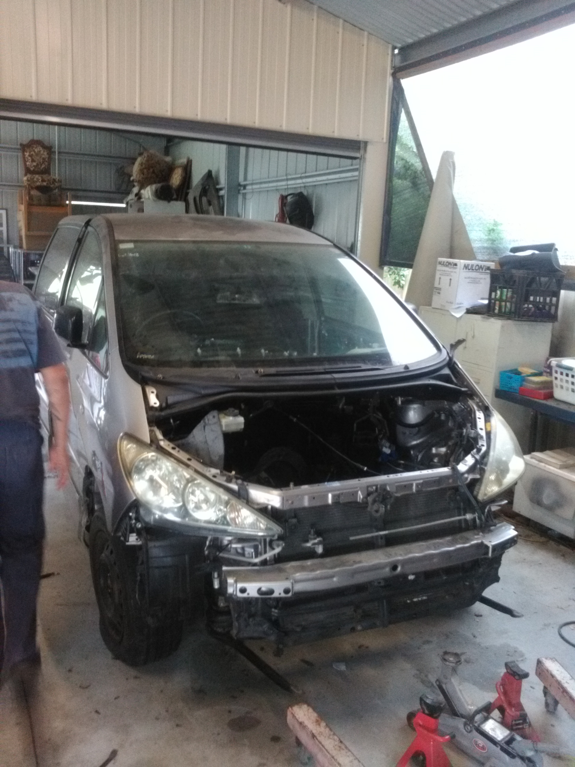 Wrecking 2003 Toyota Estima