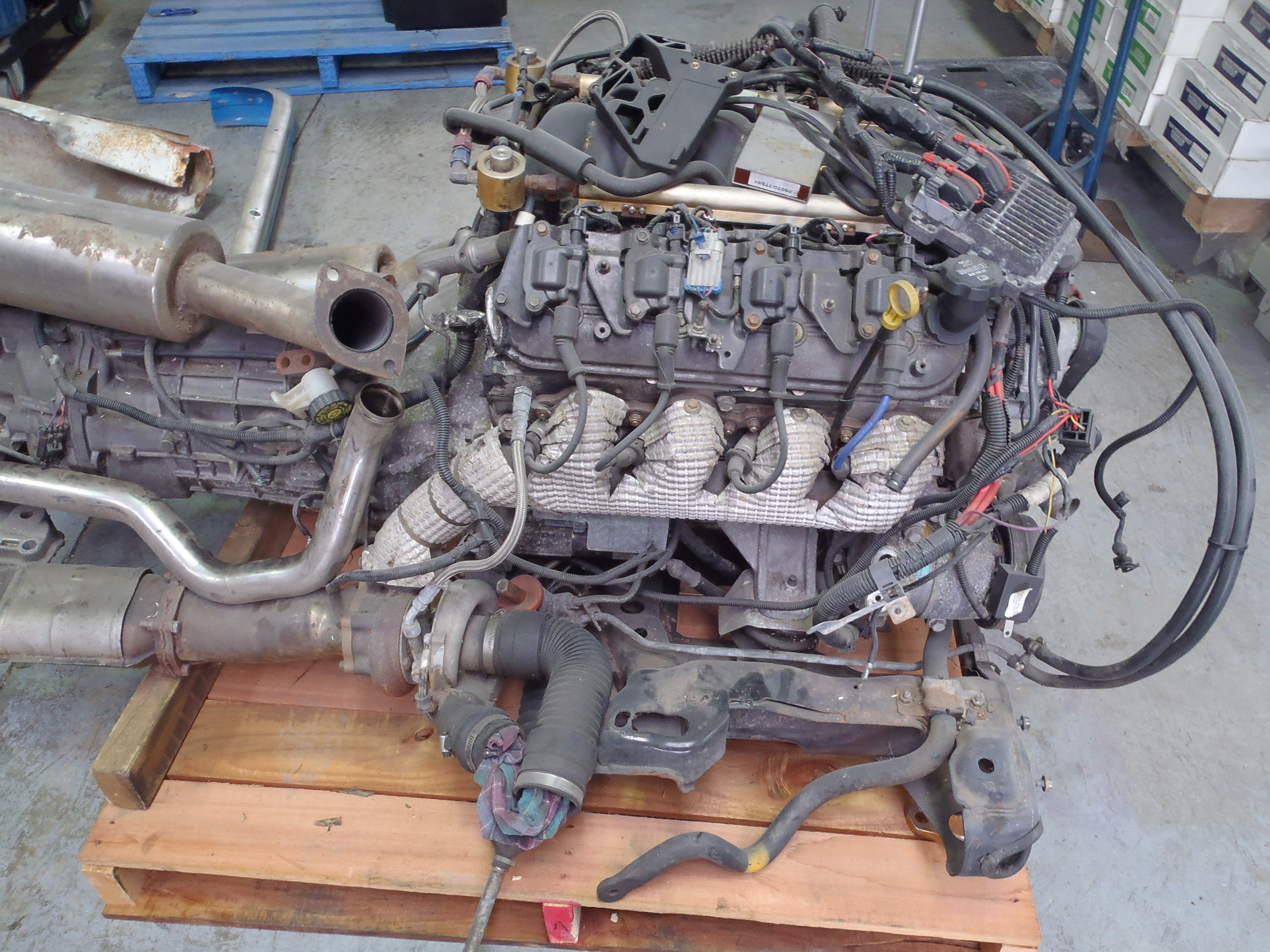 HSV LS2 6L Complete Setup - APS Stealth Intercooled Twin Turbo, 6 SPEE