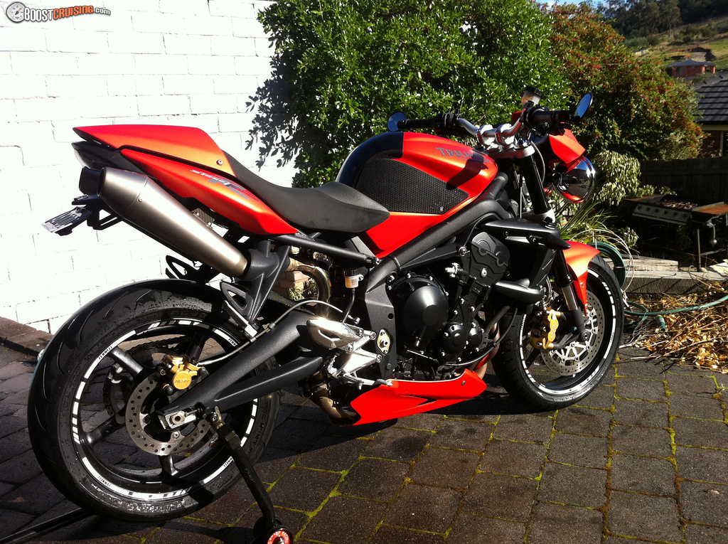 2009 Triumph Street Triple R Boostcruising