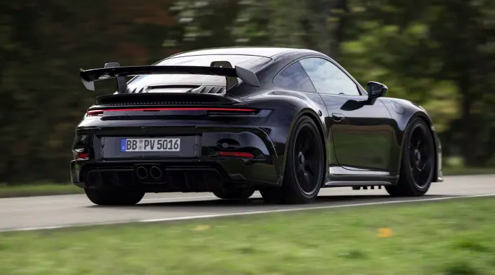 2021 Porsche 911 GT3 - Specifications and Details