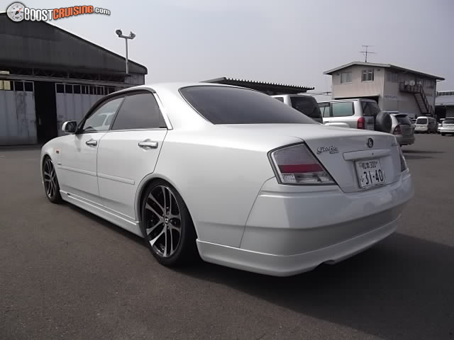 Nissan gloria 2001