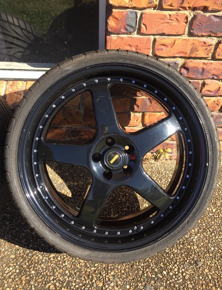2X Genuine Simmons FR22 22INCH 3 Piece Black Wheels and Tyres!