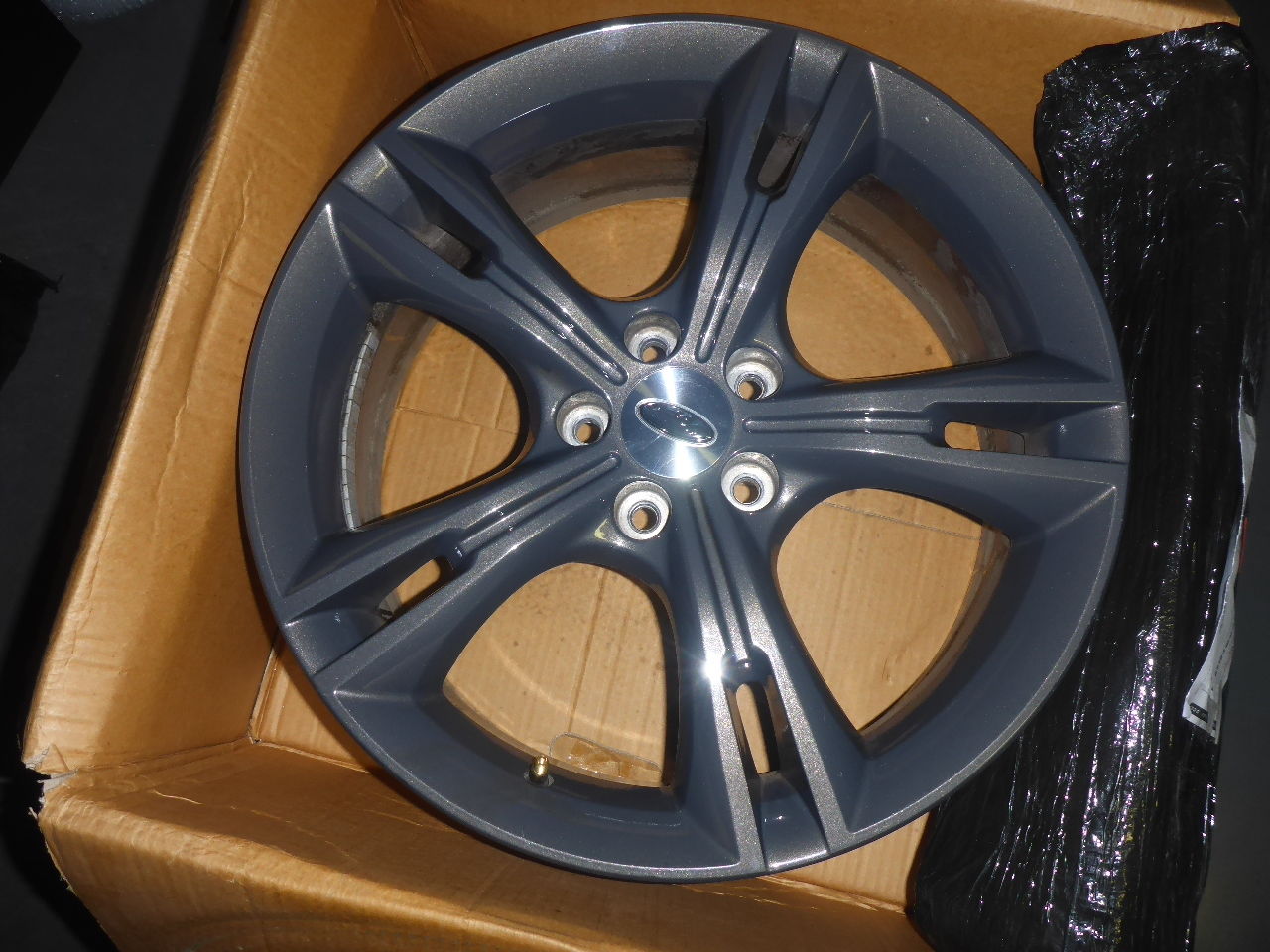 Ford FPV FG MKII F6 Genuine 19\