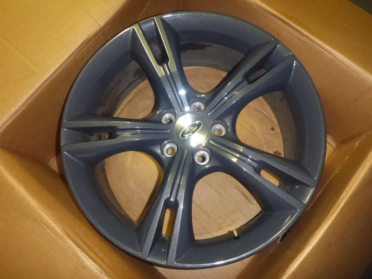 Ford FPV FG MKII F6 Genuine 19\
