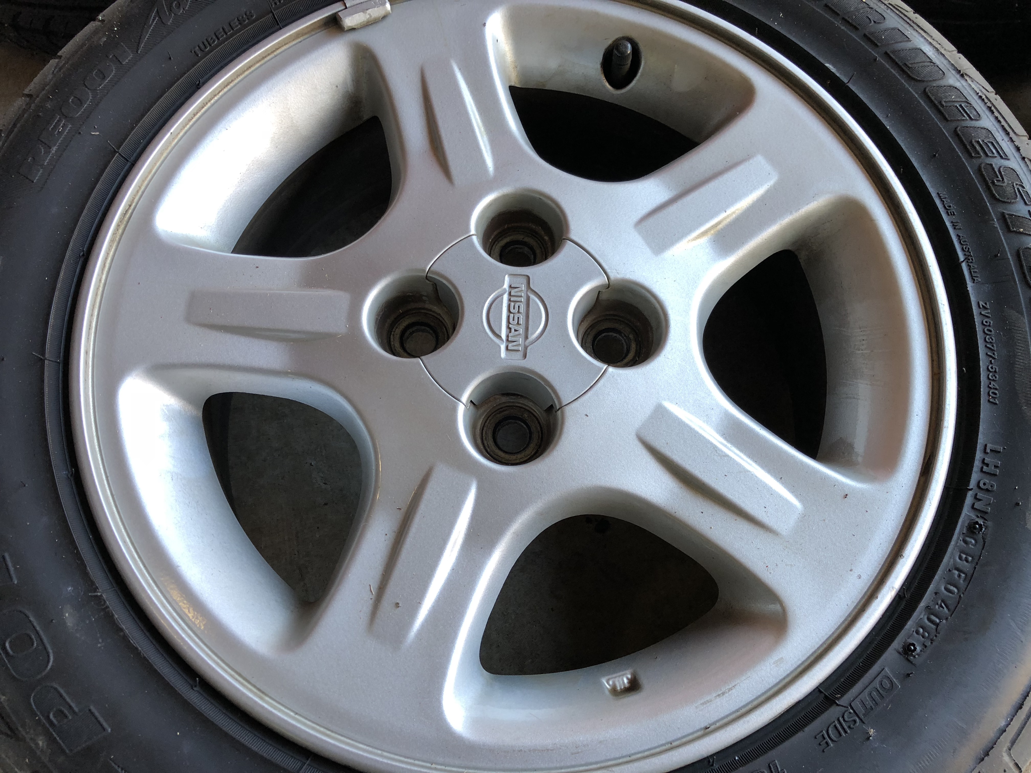 Genuine N15 Nissan Pulsar SSS Rims With Tires